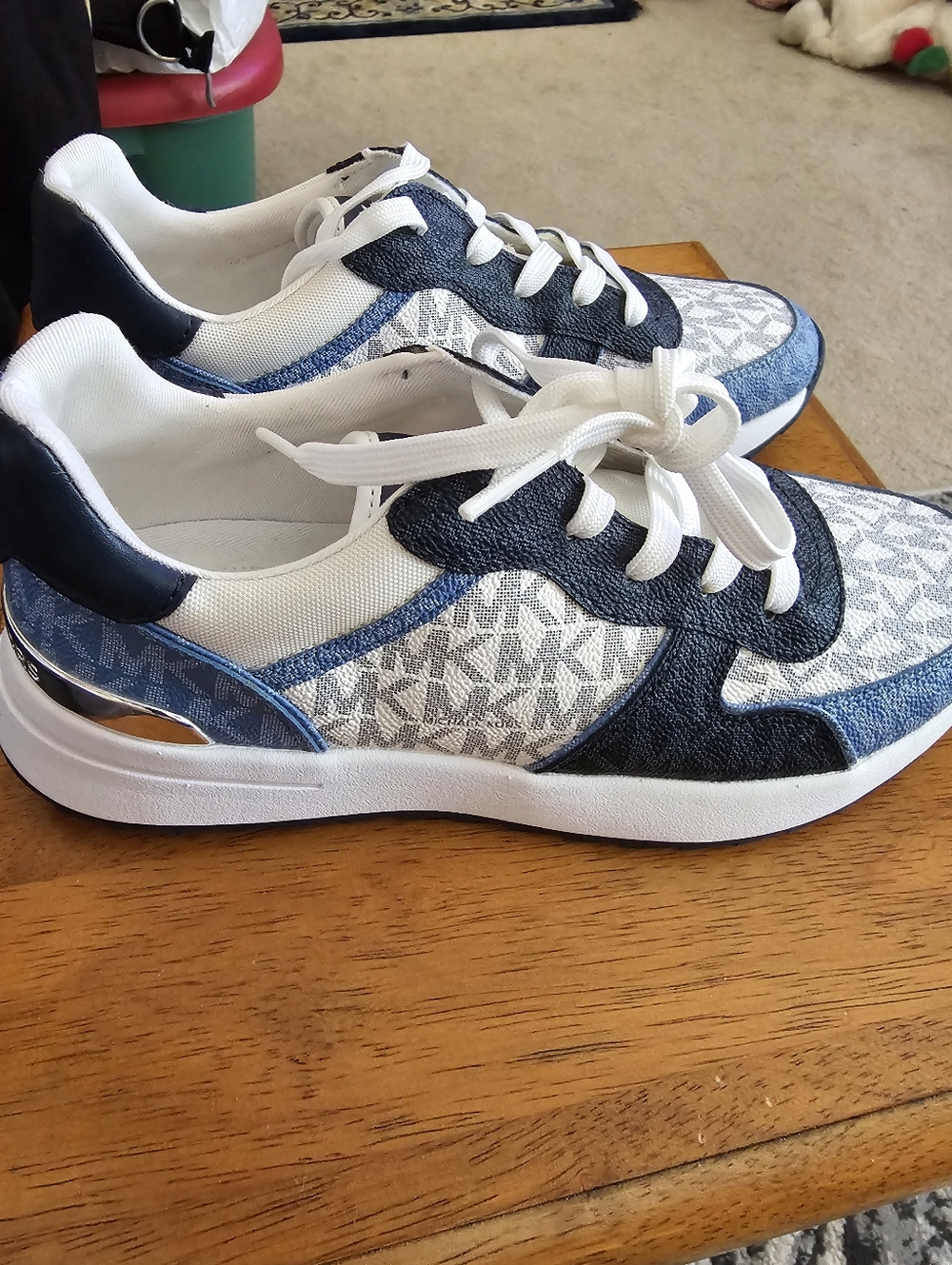 Womens Michael Kors  White and Blue Patterned Athletic Sneakers Size 6